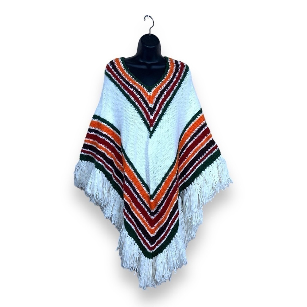 VINTAGE WESTERN PONCHO CROCHETED FRINGE ACCENT SOUTHWESTERN ONE SIZE